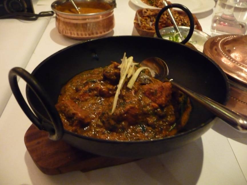 Stewed lamb with spinach & dill