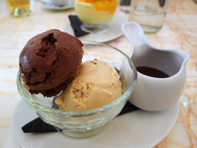 Hazelnut & chocolate ice-cream 