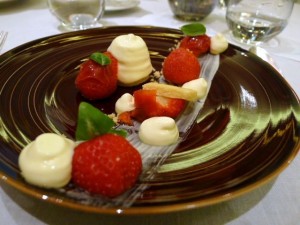 Prosecco mousse with strawberries