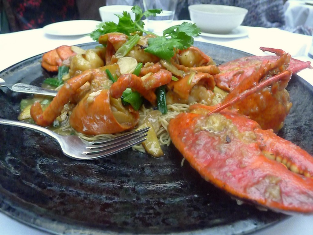 Canton style lobster noodles