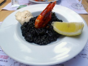 Black rice with squids & mussels