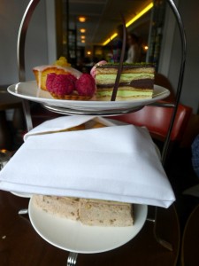 Lanes of London - Afternoon tea tray